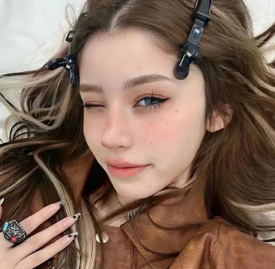 疯狗与格拉瑞小姐